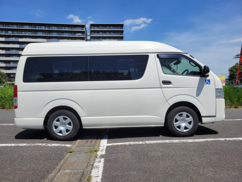 HIACE VAN-7