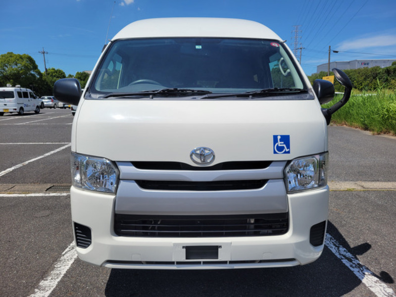 HIACE VAN-1