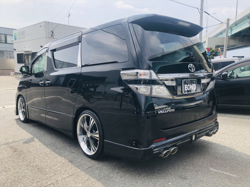 VELLFIRE-16