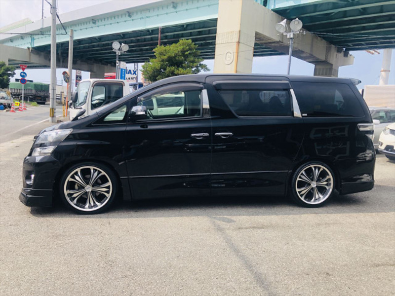 VELLFIRE-15