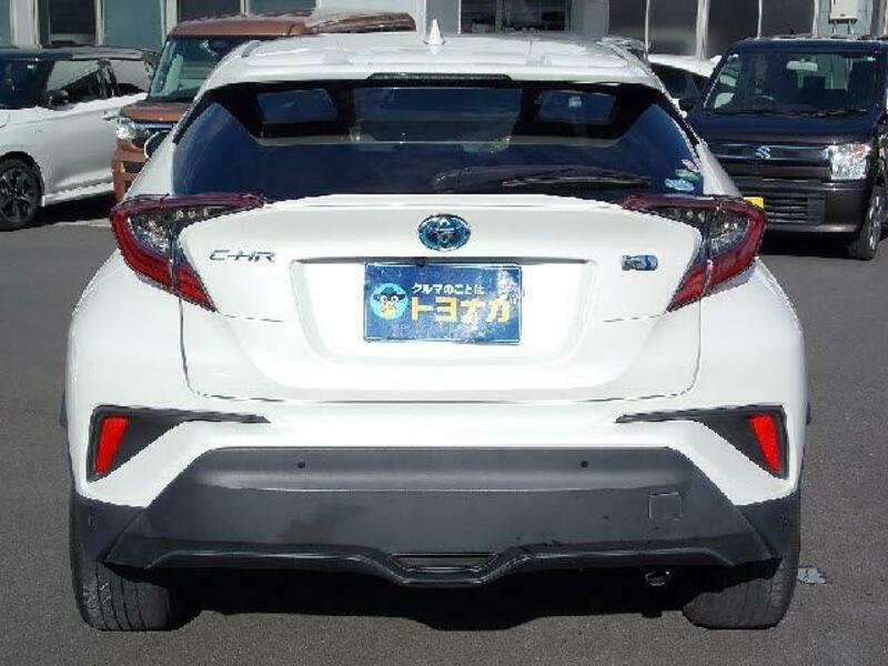 C-HR-7