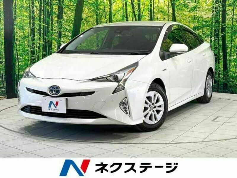 TOYOTA　PRIUS