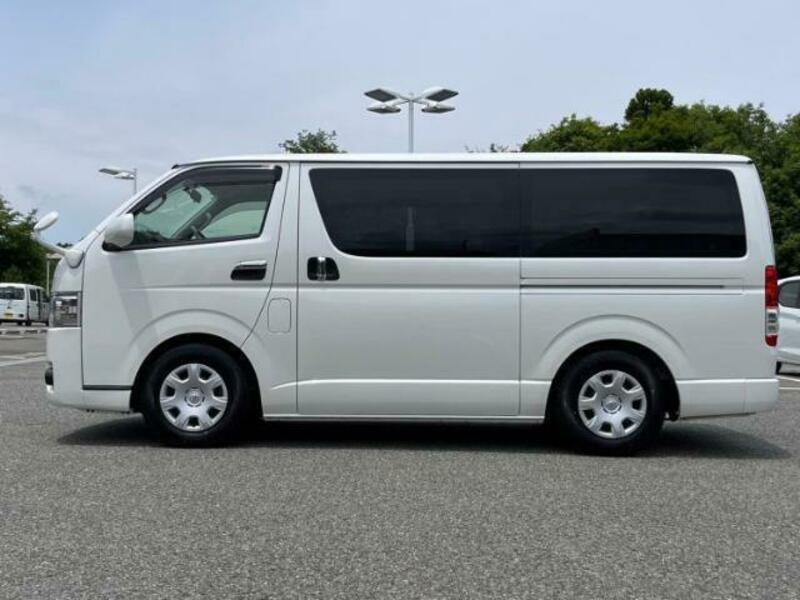 HIACE VAN-1