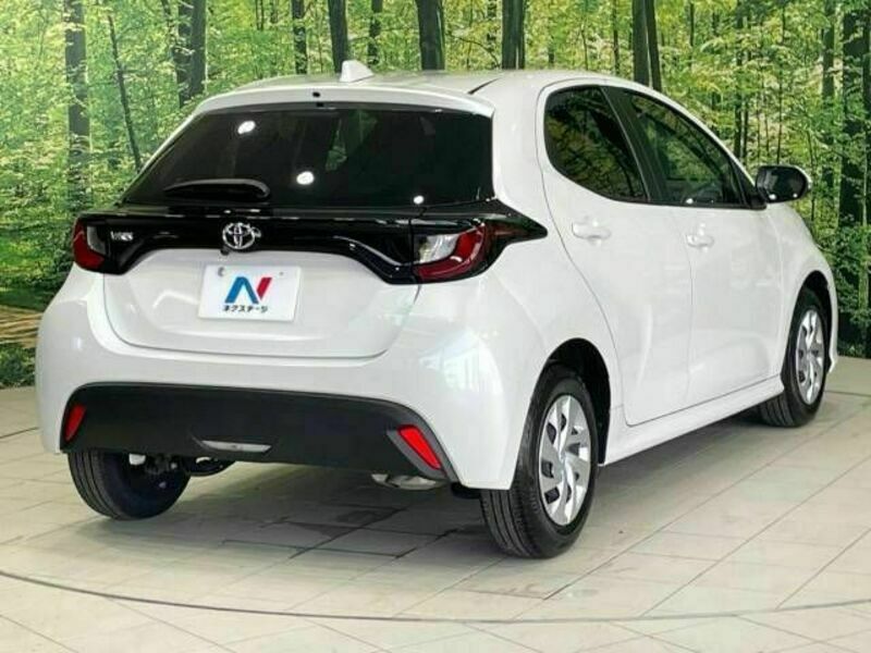 YARIS-17