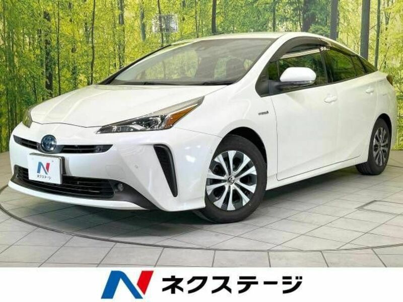 TOYOTA　PRIUS