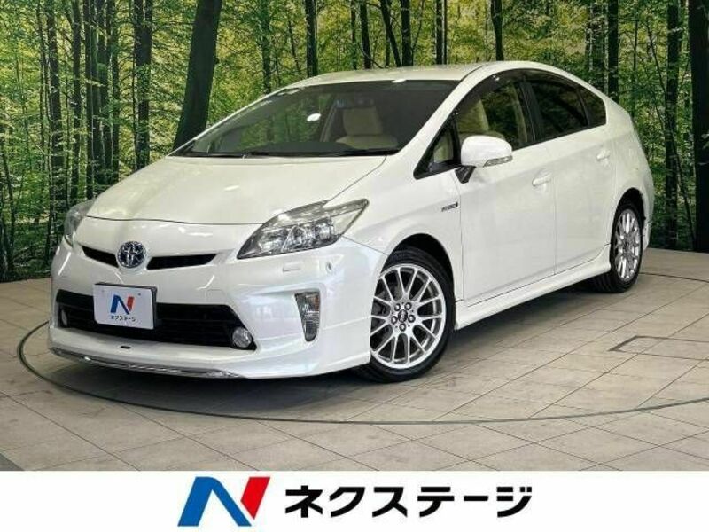 TOYOTA　PRIUS