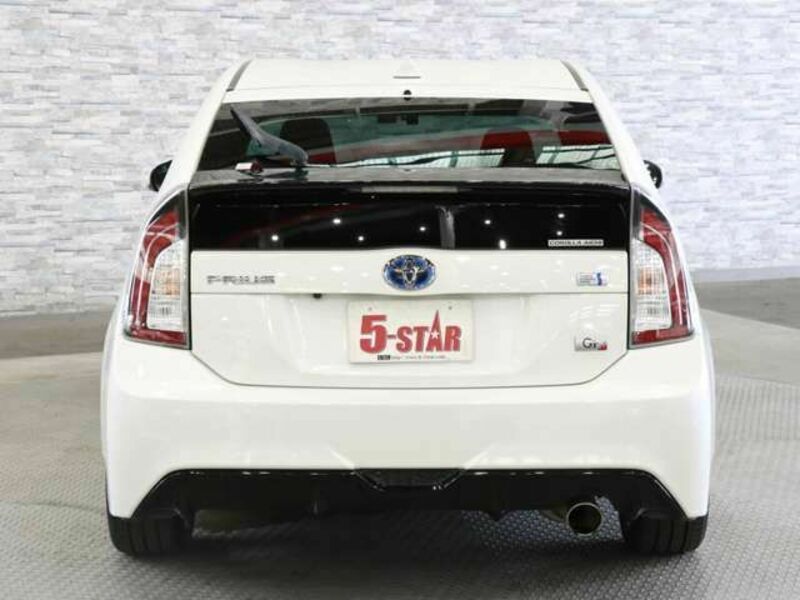 PRIUS-12