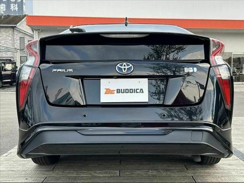 PRIUS-13