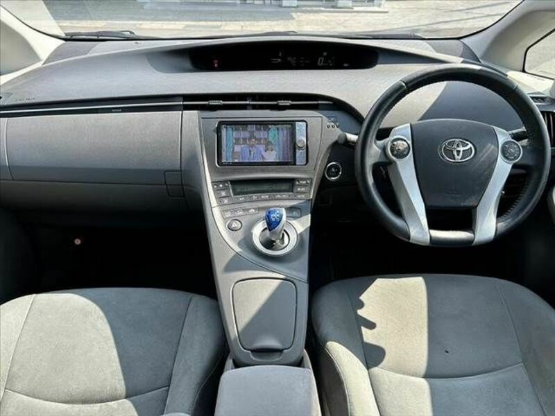 PRIUS-1