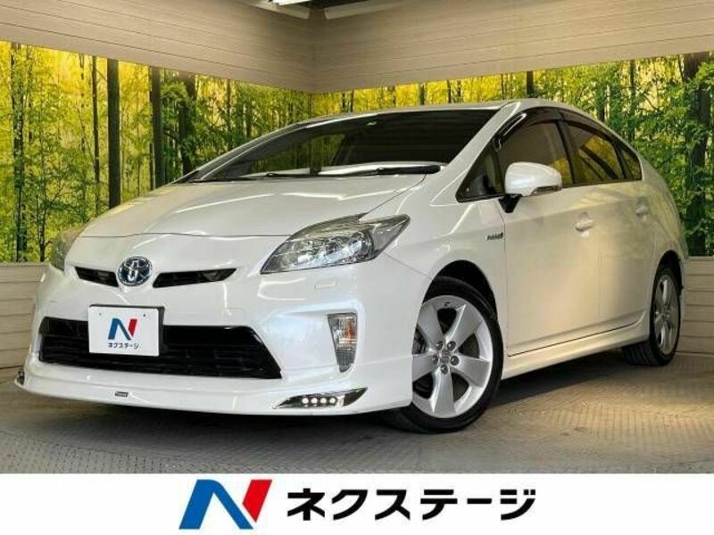 TOYOTA　PRIUS