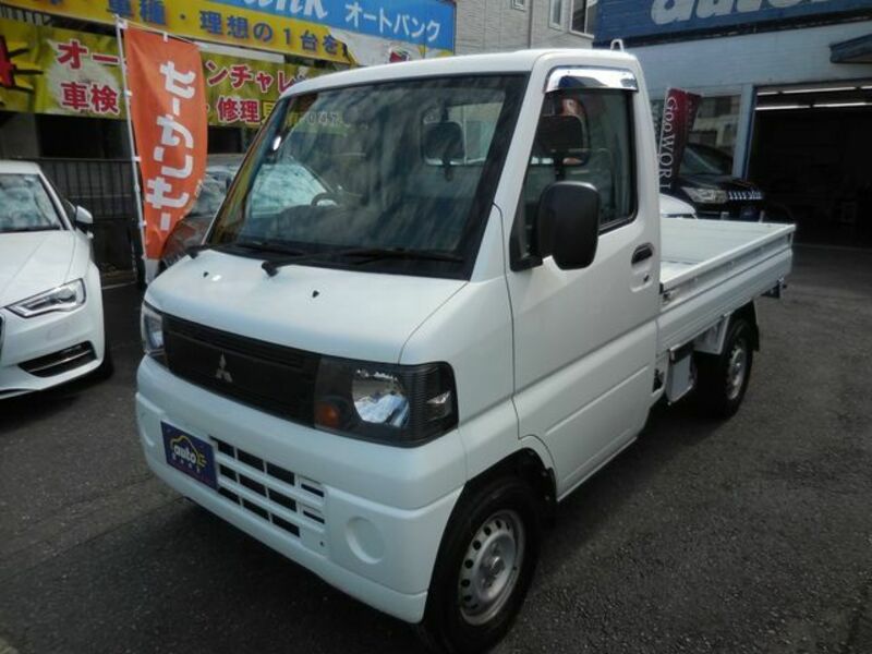 MITSUBISHI　MINICAB TRUCK