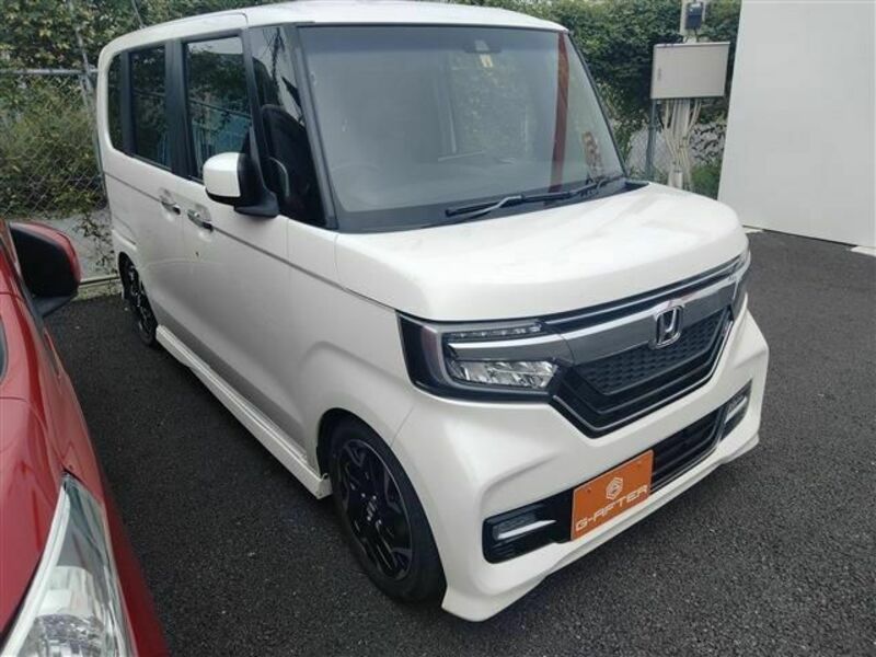 HONDA　N BOX CUSTOM