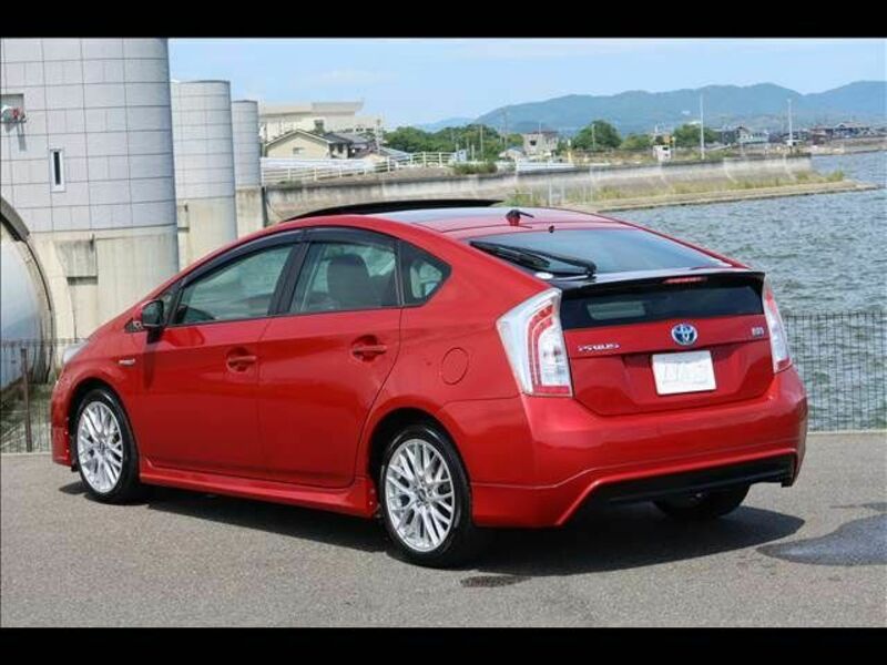 PRIUS-3