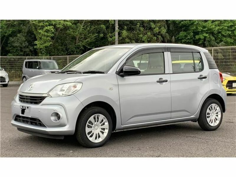 TOYOTA　PASSO