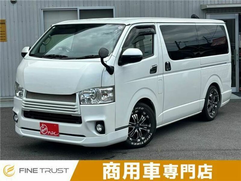 HIACE VAN