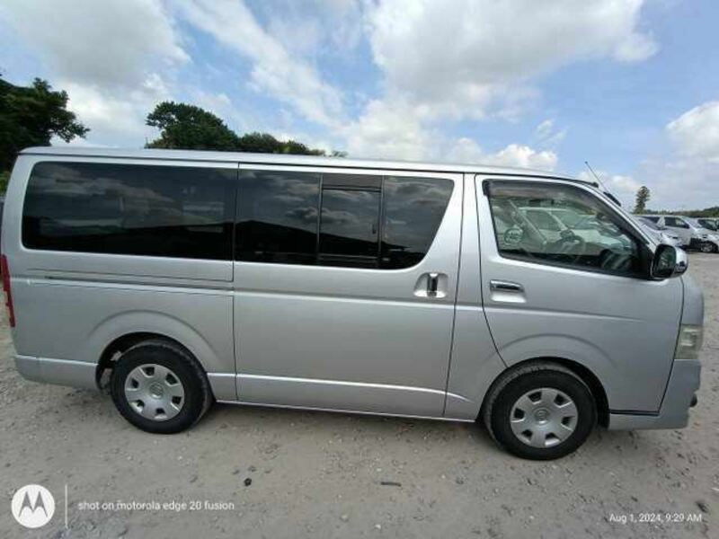 HIACE VAN-7