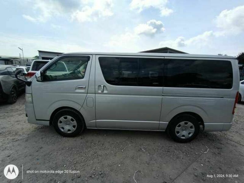 HIACE VAN-8