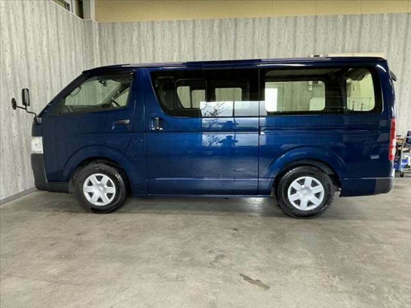 HIACE VAN-11