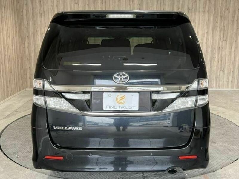 VELLFIRE-5