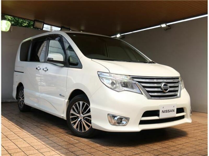 NISSAN　SERENA