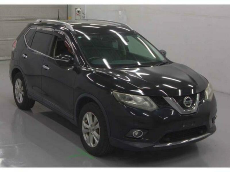 NISSAN　X-TRAIL