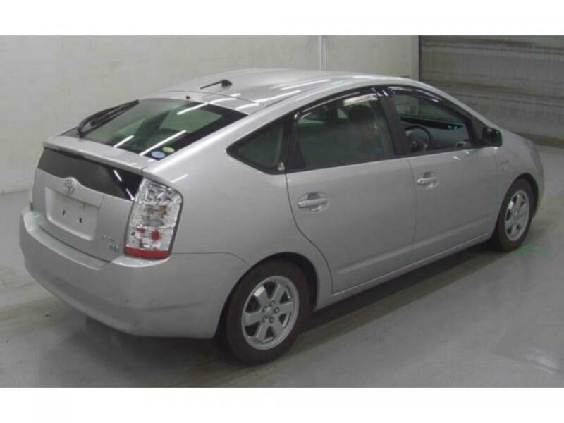 PRIUS-3