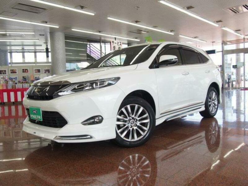 TOYOTA　HARRIER