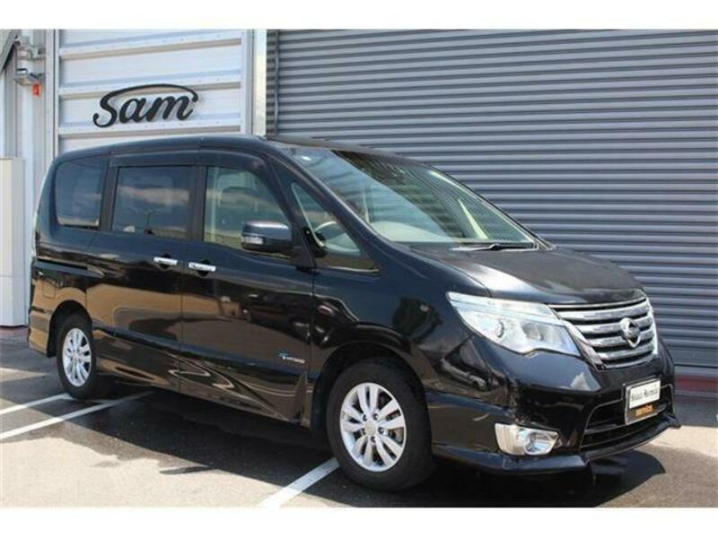 NISSAN　SERENA