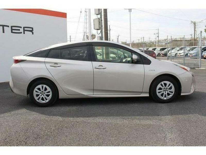 PRIUS-8