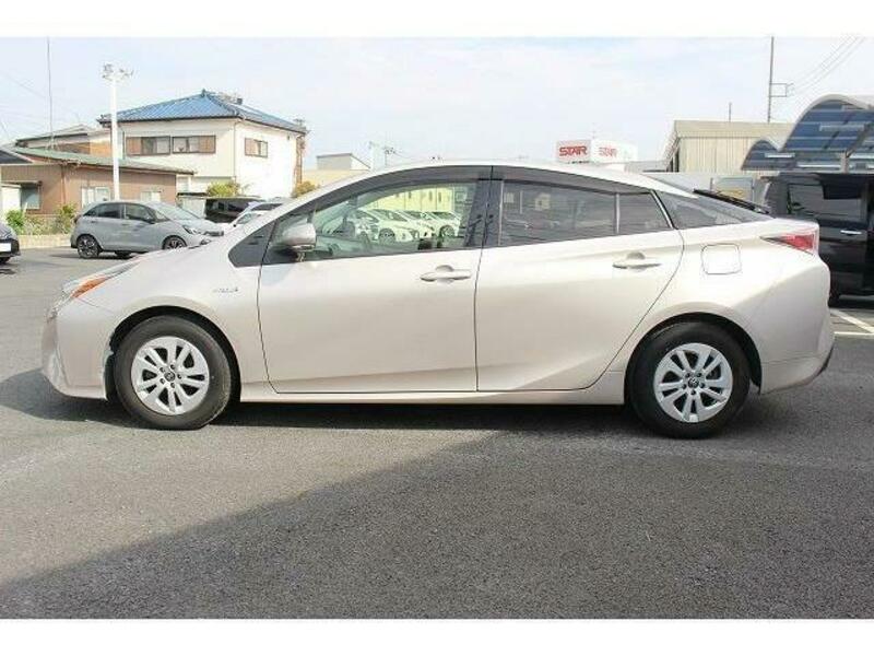 PRIUS-10