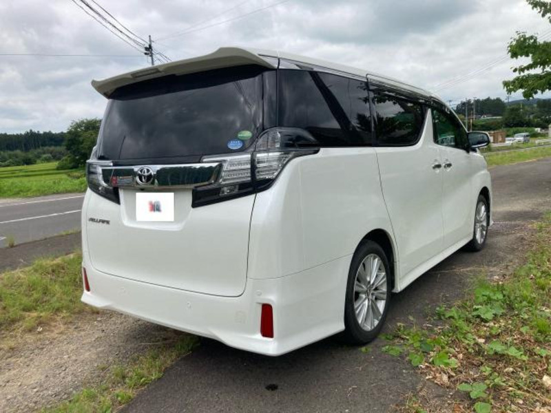 VELLFIRE-1