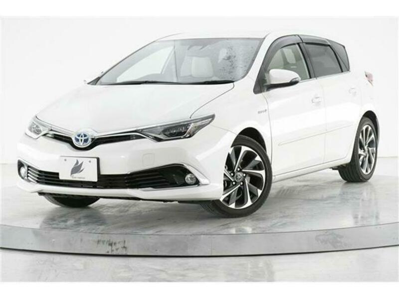 TOYOTA　AURIS