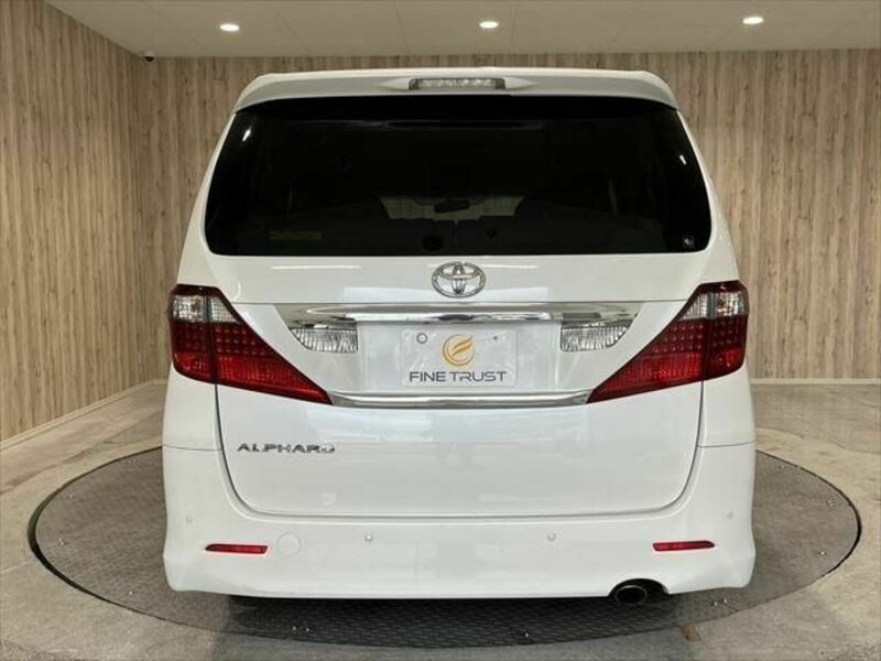 ALPHARD-19