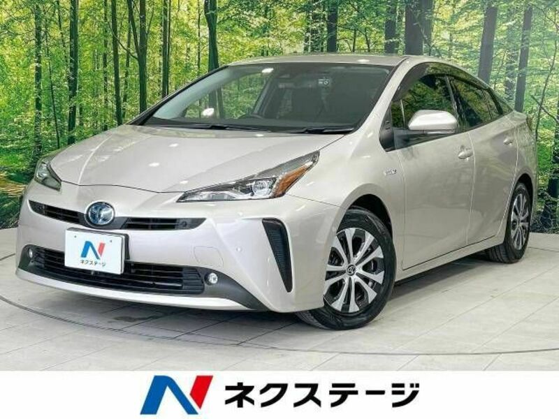 TOYOTA　PRIUS