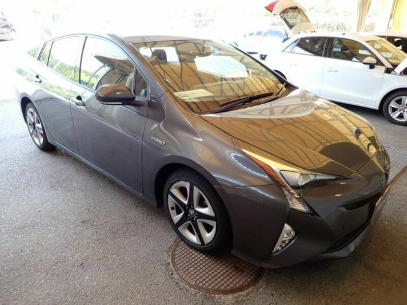 PRIUS-3