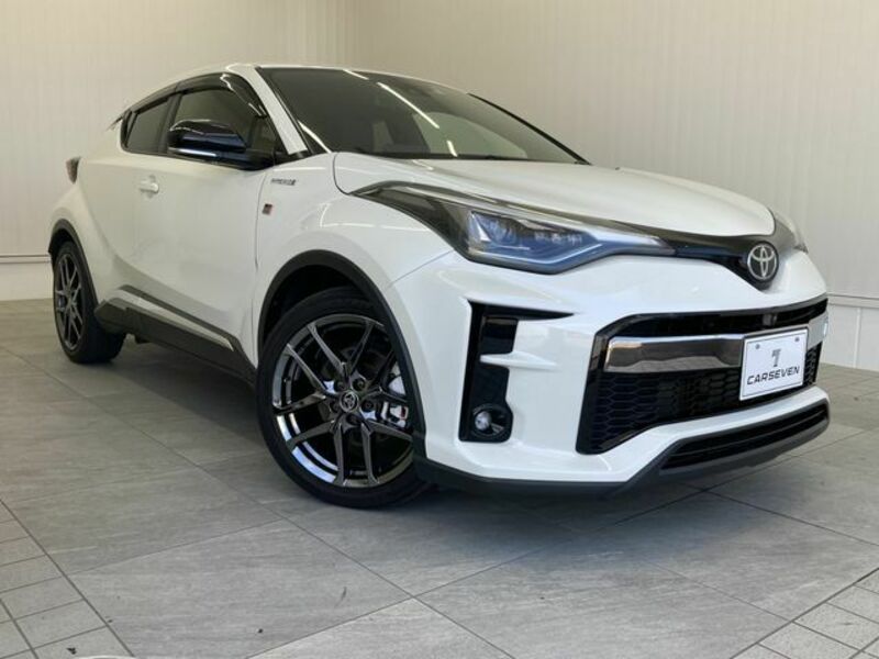 TOYOTA　C-HR