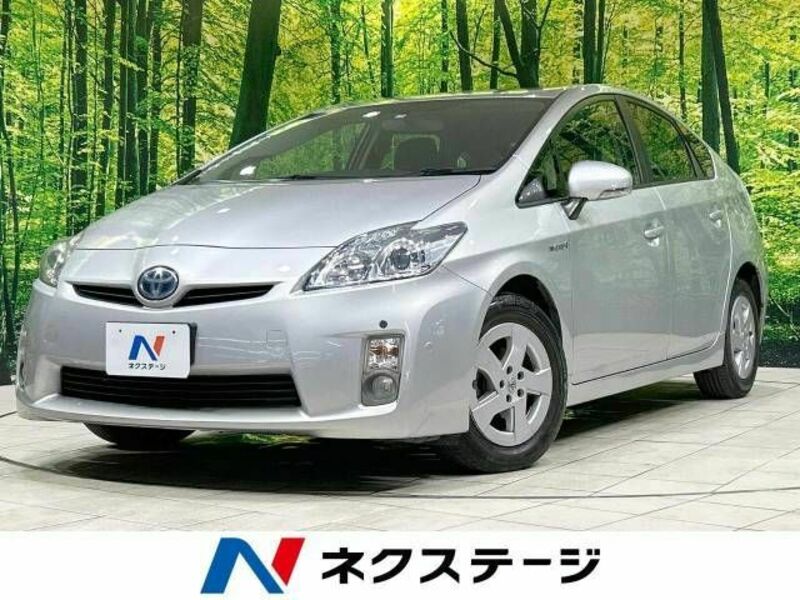 TOYOTA　PRIUS