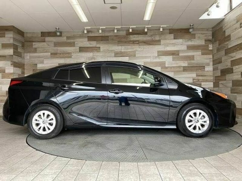 PRIUS-13