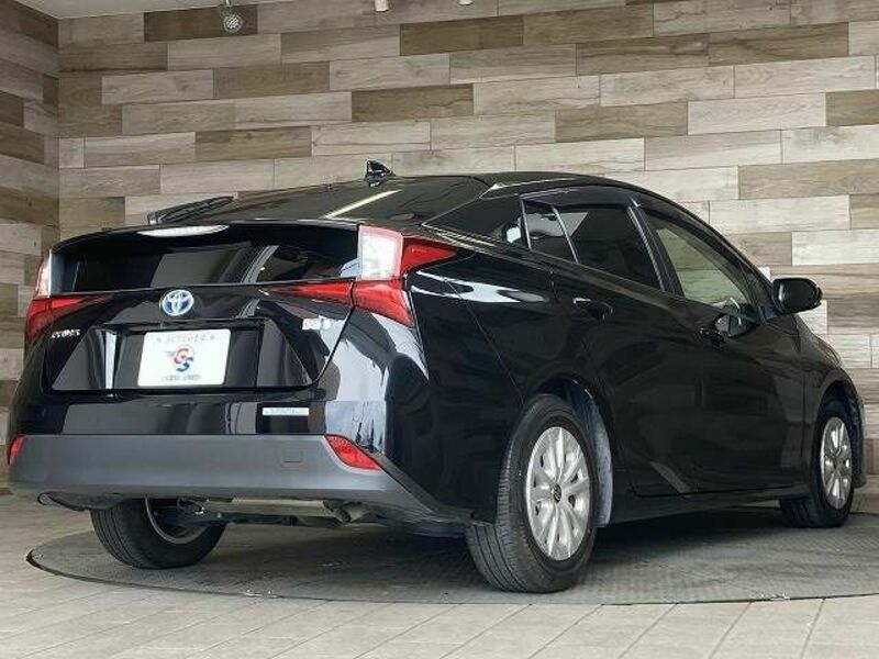 PRIUS-16