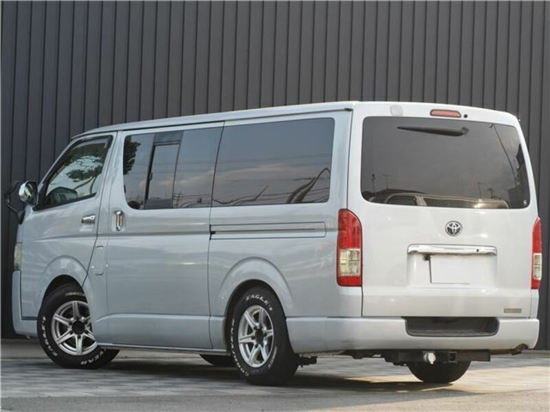 HIACE VAN-1