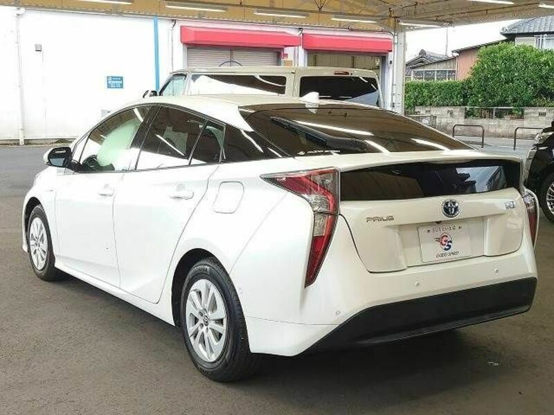 PRIUS-15