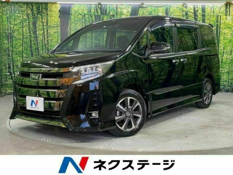 TOYOTA　NOAH