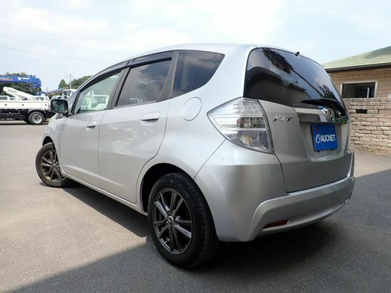 FIT HYBRID-2