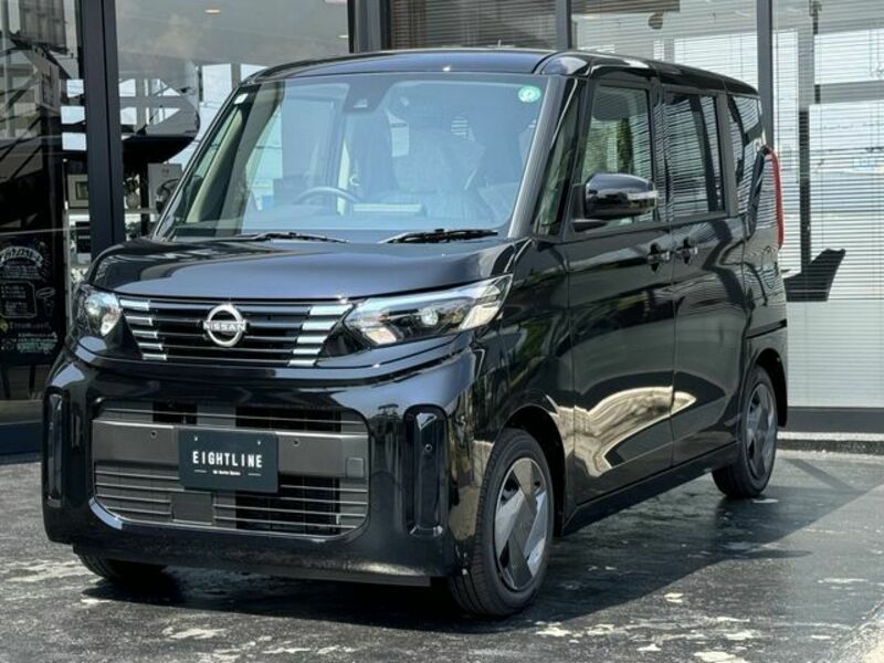 NISSAN　ROOX