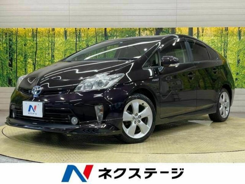 TOYOTA　PRIUS