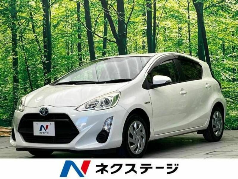 TOYOTA　AQUA