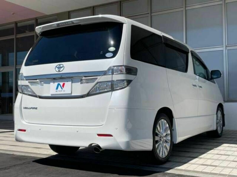 VELLFIRE-18