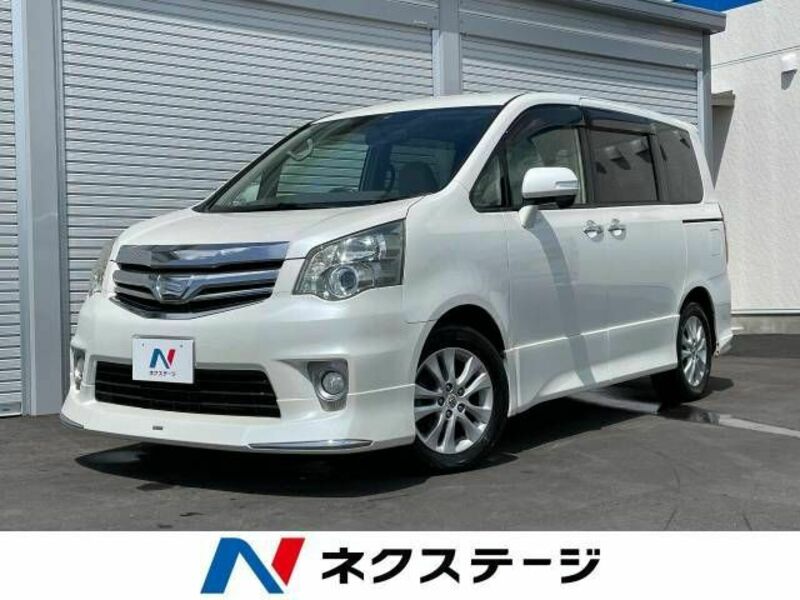 TOYOTA　NOAH