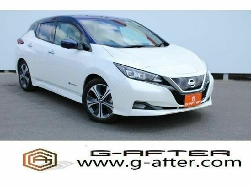 NISSAN　LEAF