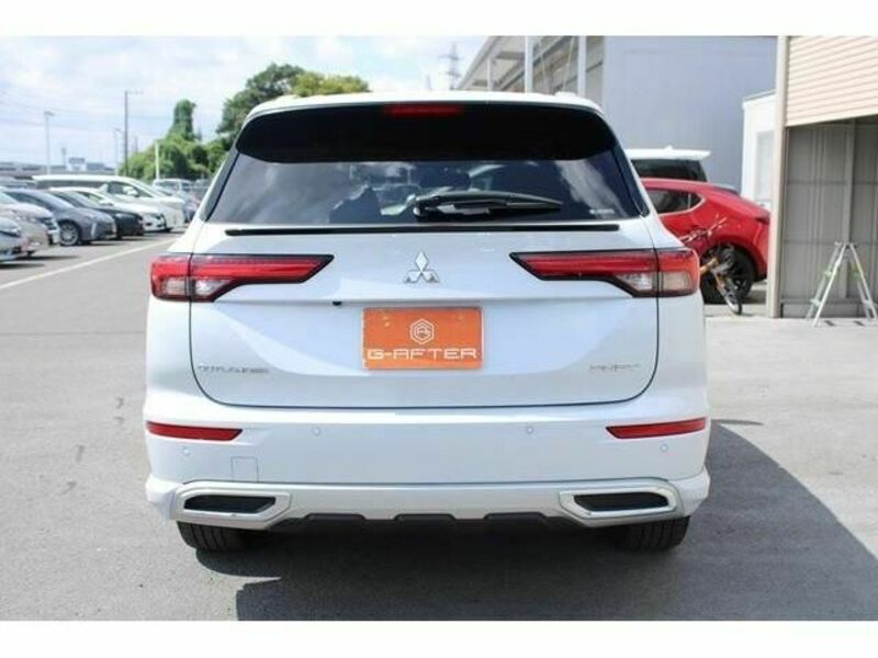 OUTLANDER PHEV-7